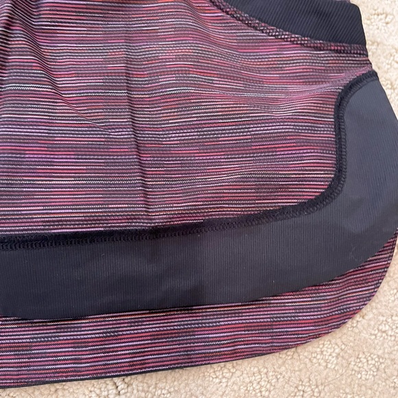 LULULEMON MULTI PURPLE AND BLACK PATTERN SKORT - Picture 1 of 7